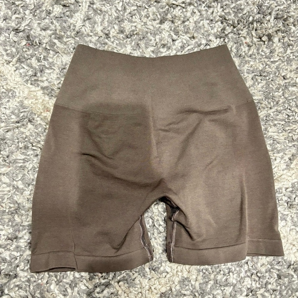Alphalete mocha shorts